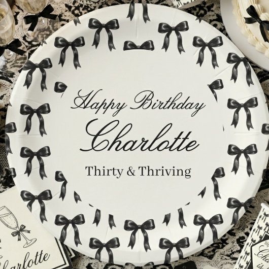 黒いリボンパターンの誕生日 黒と白のヴィンテージ ペーパープレート
