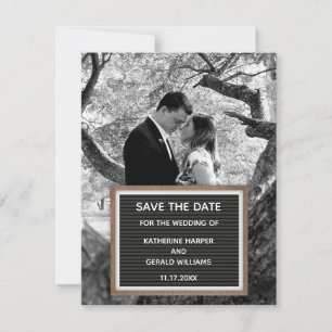 黒いレターボードのサイン写真Save the Date Invitat 招待状