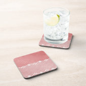 黒いレースが付いているピンクおよび白い背景 コースター (右側)