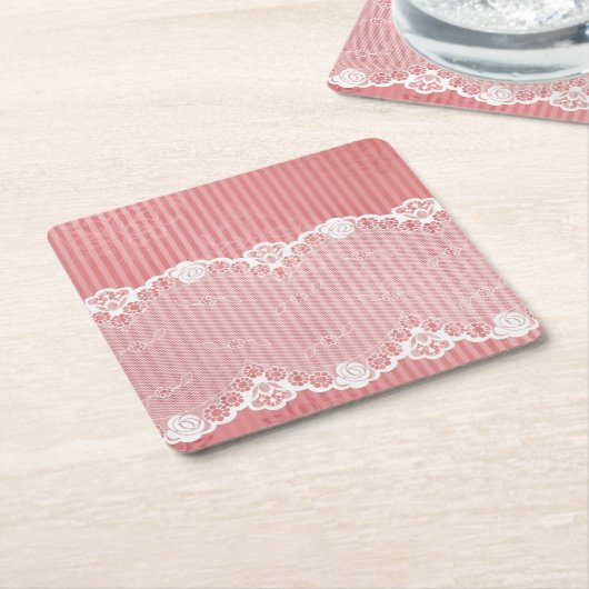 黒いレースが付いているピンクおよび白い背景 スクエアペーパーコースター (アングル)