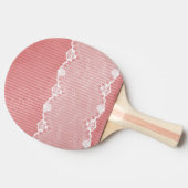 黒いレースが付いているピンクおよび白い背景 卓球ラケット (横)