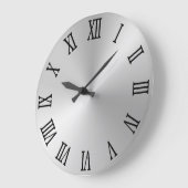 黒いローマ数字 ライトシルバーグラデーション ラージ壁時計 (傾斜)