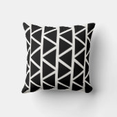 黒い三角形ジオメトリ クッション (裏面)