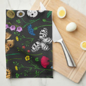 黒い上に野花と蝶 キッチンタオル (四つ折り)