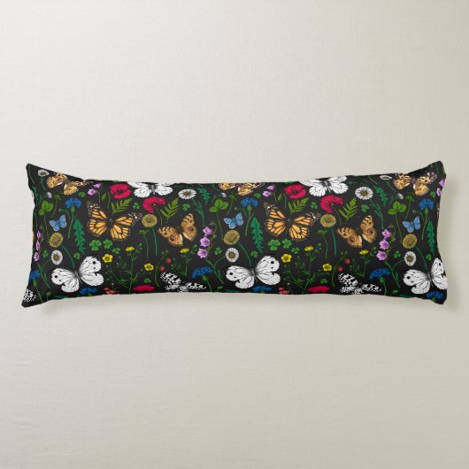 黒い上に野花と蝶 ボディピロー (正面)