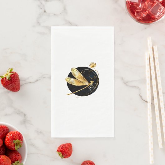 黒い円を描いたゴールデントンボ (インサイチュ)