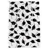 黒い卒業キャップが宙に舞い上がる白 ミディアムペーパーバッグ (裏面)