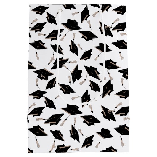 黒い卒業キャップが宙に舞い上がる白 ミディアムペーパーバッグ (裏面)