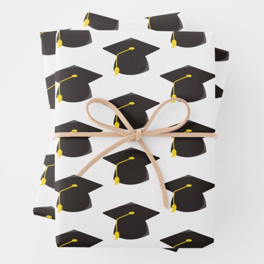 黒い卒業キャップと白い背景ギフト ラッピングペーパーシート (インサイチュ)