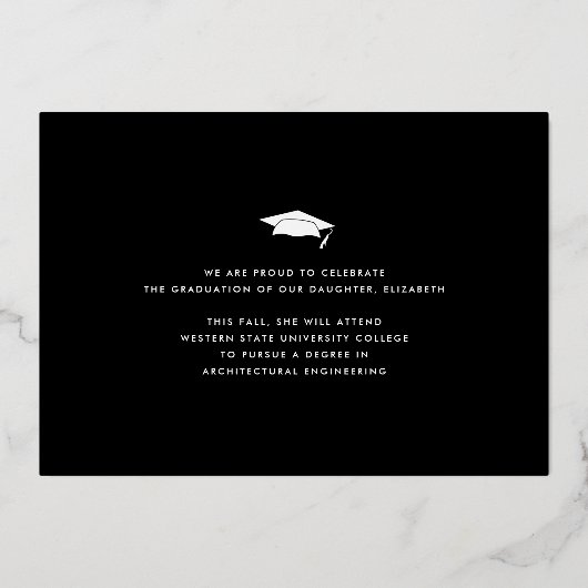 黒い卒業写真はっきりしたタイポグラフィ実在金ゴールド 箔招待状 (裏面)