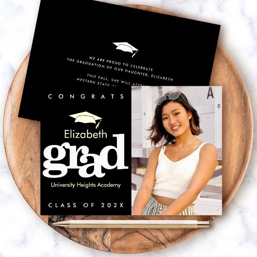 黒い卒業写真はっきりしたタイポグラフィ実在金ゴールド 箔招待状