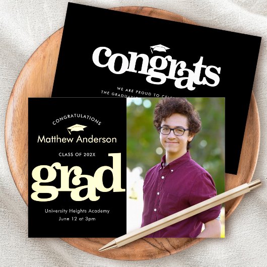 黒い卒業写真モダンタイポグラフィ実在金ゴールド 箔招待状