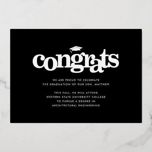 黒い卒業写真モダンタイポグラフィ実在金ゴールド 箔招待状 (裏面)