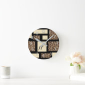 黒い及びクリーム色のヒョウのチータ色のブロックのカスタム ラウンド壁時計 (ホーム)