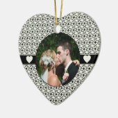 黒い及びクリーム色の結婚式の記憶のクリスマス セラミックオーナメント (左)