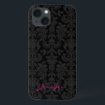 黒い及びダークグレーのヴィンテージの花柄のダマスク織 iPhone 13ケース<br><div class="desc">ダークグレーおよび黒いmonotonesのヴィンテージのエレガントな花パターン。 カスタマイズ可能なモノグラム版。</div>