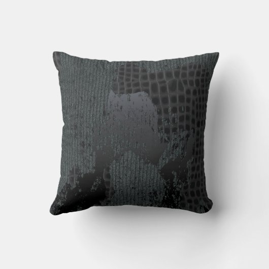 黒い及び灰色の動揺してなセーターおよびcrocは置きます クッション (裏面)