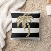 黒い及び白のストライプの枕の金ヤシの木 クッション (ブランケット)