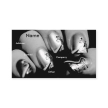 黒い及び白Iのネイルアーチストのネイル