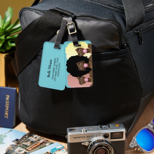 黒い女性の友人，バブルガム，自然の髪，青 ラゲッジタグ (正面&裏面)