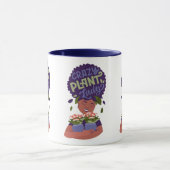 黒い女性熱狂する植物の女性、抱きしめている植物 マグカップ (中央)