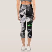 黒い宇宙空間の白い結晶 カプリレギンス (裏面)