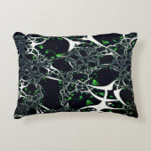 黒い宇宙、ニット上の不完全な白フラクタル アクセントクッション (正面)