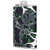 黒い宇宙、ニット上の不完全な白フラクタル フラスク (左)