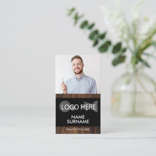 黒い実在地所写真木製の素朴 名刺 (スタンド正面)