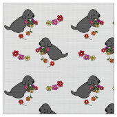 黒い実験室の子犬の花のバスケットの漫画 ファブリック (クローズアップ)