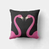 黒い屋外の枕のキスをするなフラミンゴ アウトドアクッション (裏面)