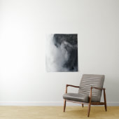 黒い岩の山々の上の白い雲 タペストリー (インサイチュ)