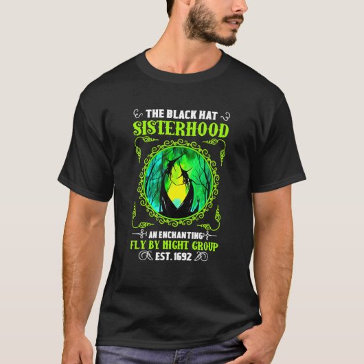 黒い帽子は魅惑の血の月を産む Tシャツ (正面)