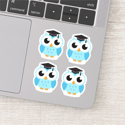 黒い帽子をかぶった可愛い卒業フクロウ シール (詳細)