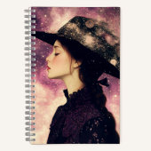 黒い帽子をかぶった女性のプロフィール – 天上の迷宮 ノートブック (正面)