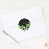 黒い帽子をかぶった顔 ラウンドシール (封筒)