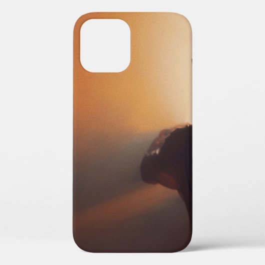 黒い帽子を被った黒いジャケットを着た男 Case-Mate iPhoneケース (裏面)