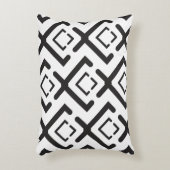 黒い幾何同心円ダイヤモンド形状パターン アクセントクッション (正面(垂直))