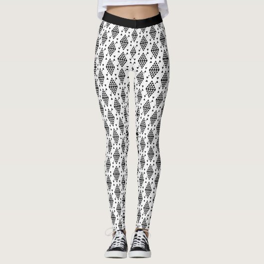 黒い幾何学的な三角形 レギンス (正面)