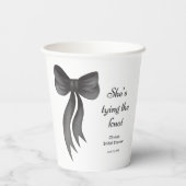 黒い弓、彼女は結婚式を挙げる ブライダルシャワー 紙コップ (裏面)