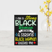 黒い強い女性が私を育ててくれた 女の子のメラニンTシャツ クリス カード (黄色い花)