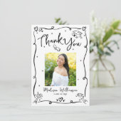 黒い手描きの落書き 写真 卒業 白 サンキューカード (スタンド正面)