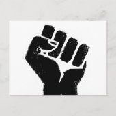 黒い抗議の握りこぶし ポストカード (正面)