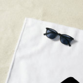 黒い拳を上げ – 抵抗の抗議 ビーチタオル (インサイチュ)