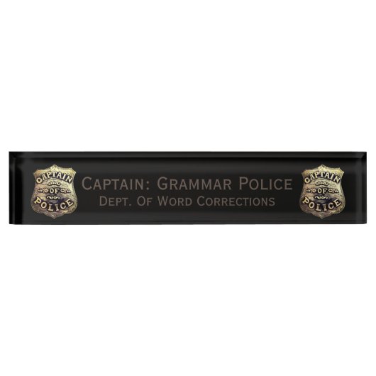 黒い文法警察は調子を合わせます デスクネームプレート (正面)