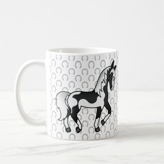黒い斑点のあるキャラクターの駒歩馬イラスト コーヒーマグカップ (左)
