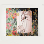 黒い日本のタペストリーに花をつける鳥 タペストリー (正面(横))