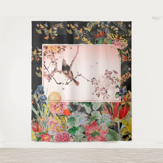 黒い日本のタペストリーに花をつける鳥 タペストリー (正面)