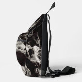 黒い木の樹皮 スリングバッグ (右)