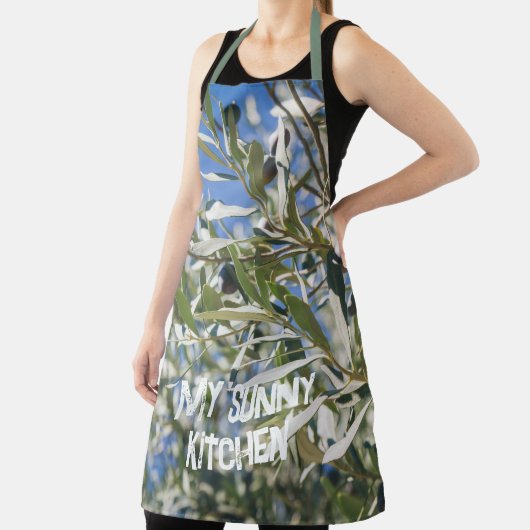 黒い果実の付いたグリーンオリーブの木 エプロン (インサイチュ)